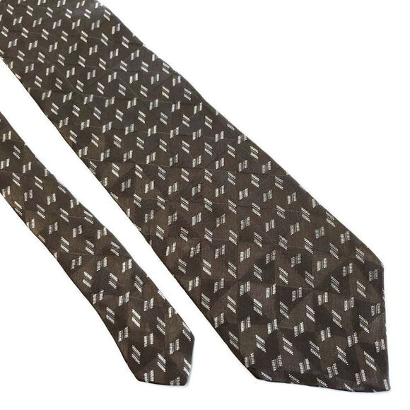Claiborne Green Short Wide Print Geometric Silk Tie - Picture 1 of 6